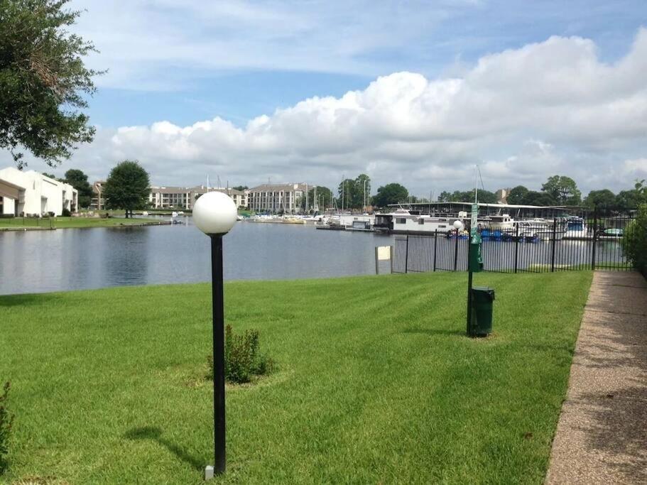 Lakeside Daze! Montgomery Esterno foto